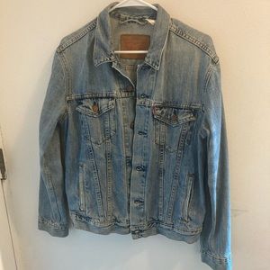 Vintage Levi’s Denim Jacket Size Medium